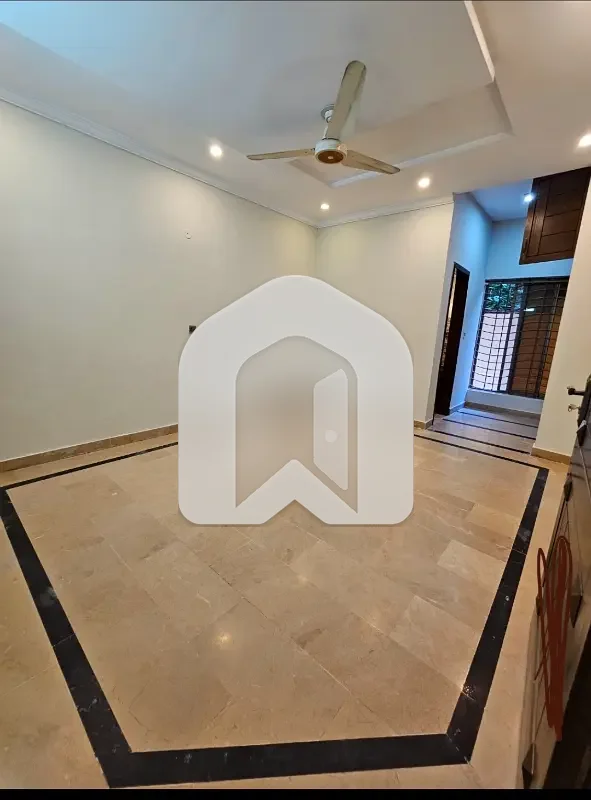 10 Marla Tile Flooring Ground Floor Near Kashmir Highway All Facilities Gas Electric Separate Parking G-13/1, photo 11