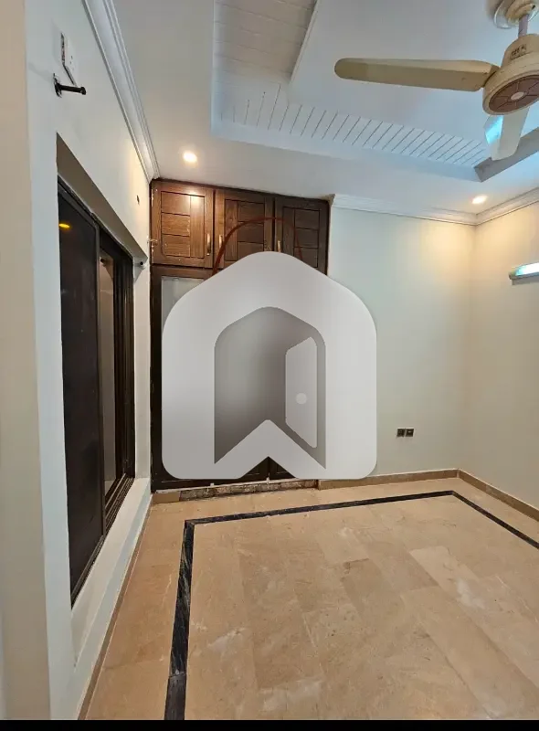 10 Marla Tile Flooring Ground Floor Near Kashmir Highway All Facilities Gas Electric Separate Parking G-13/1, photo 14
