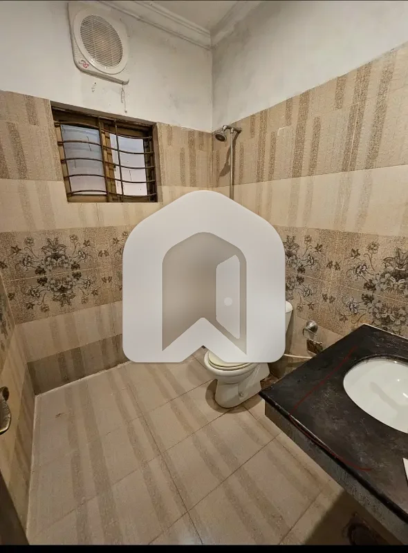 10 Marla Tile Flooring Ground Floor Near Kashmir Highway All Facilities Gas Electric Separate Parking G-13/1, photo 17