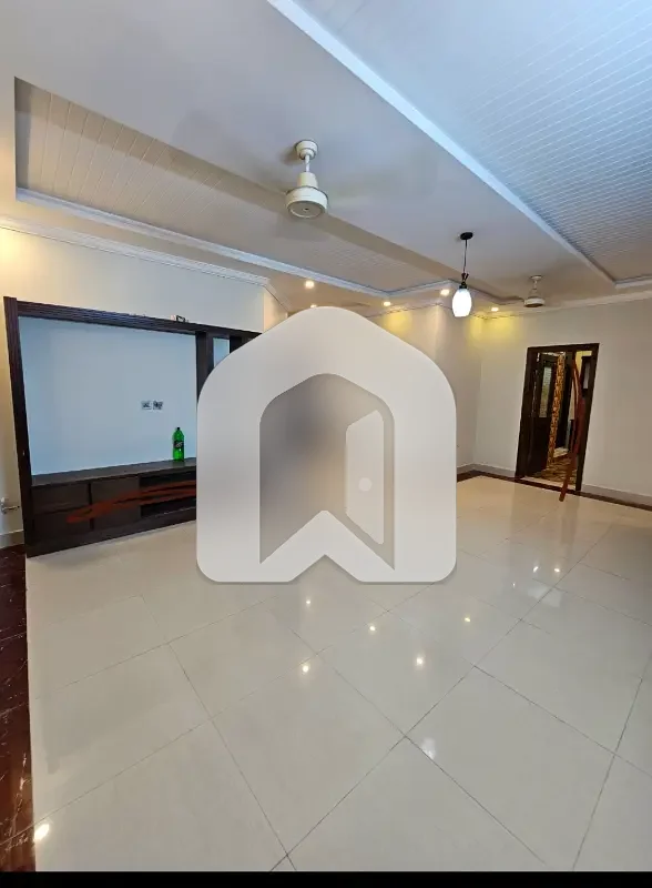 10 Marla Tile Flooring Ground Floor Near Kashmir Highway All Facilities Gas Electric Separate Parking G-13/1, photo 6