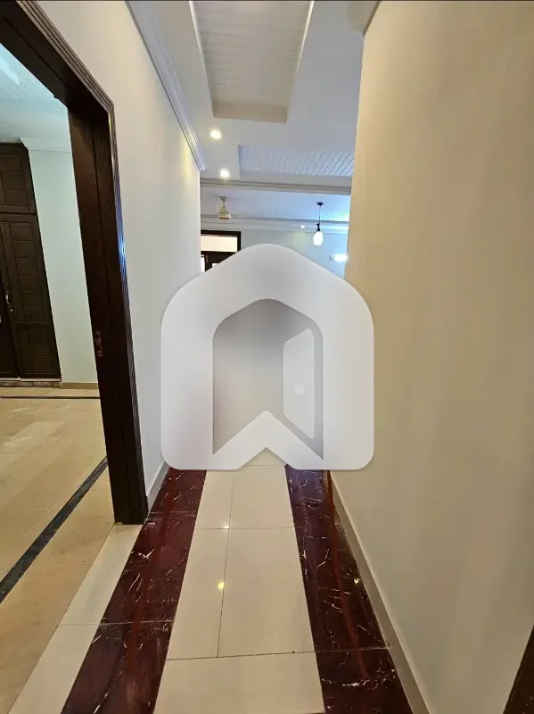 10 Marla Tile Flooring Ground Floor Near Kashmir Highway All Facilities Gas Electric Separate Parking G-13/1, photo 5