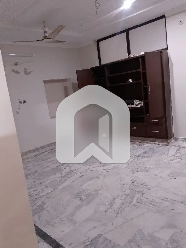 Ground portion available for rent in g 13, photo 6