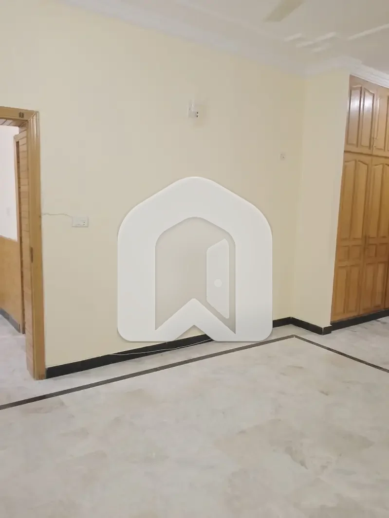 Spacious 3-Bedroom Basement Portion For Rent In I-8 Neat & Clean, photo 5