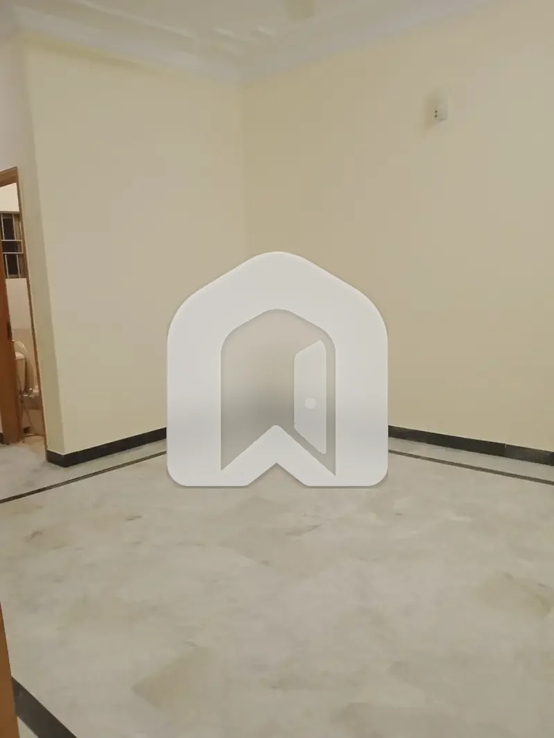 Spacious 3-Bedroom Basement Portion For Rent In I-8 Neat & Clean, photo 6