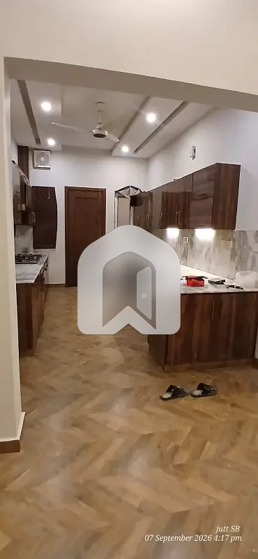 Lower Portion Of 1 Kanal Is Available For Rent In E-11, photo 13