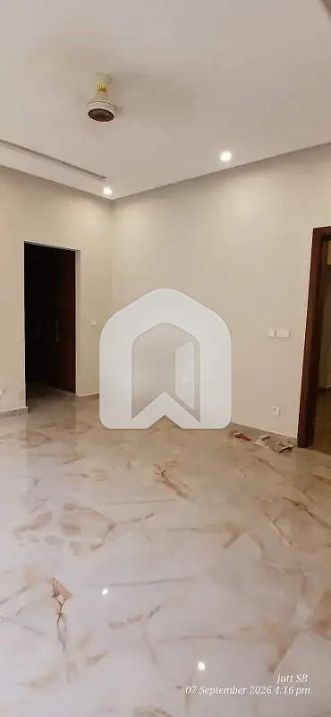 Lower Portion Of 1 Kanal Is Available For Rent In E-11, photo 11
