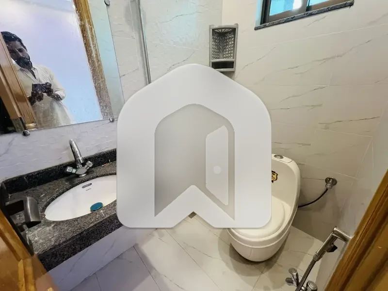 Portions Available For Rent, photo 7