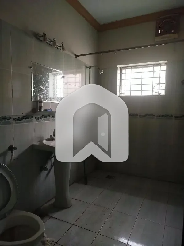 E-11/3 Multi ground portion for rent, photo 8