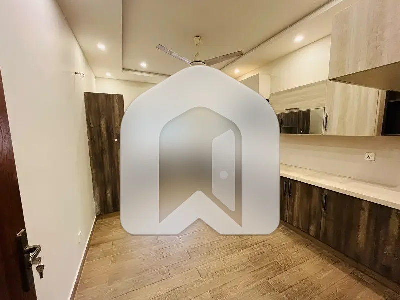 10 Marla Brand Imnew Ground Portion For Rent, photo 17