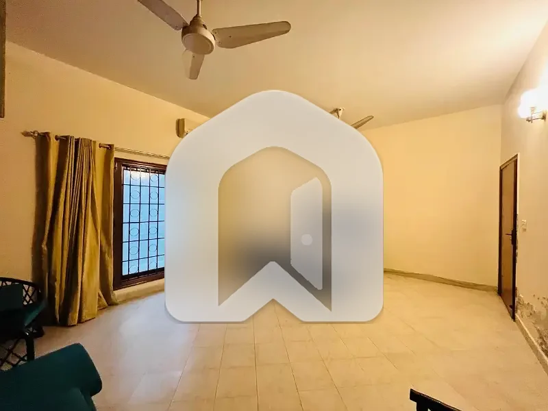 GROUND PORTION FOR RENT IN F-7, photo 5