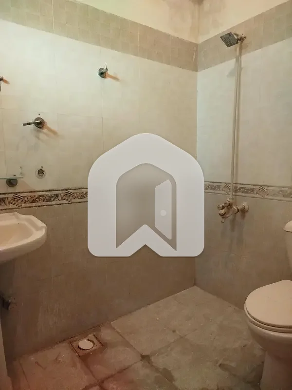 Open Basement For Rent Prime Location, photo 2