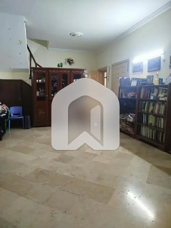 Open Basement For Rent Prime Location, photo 3