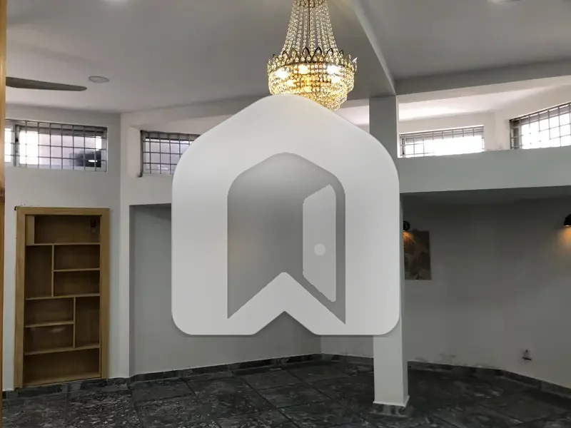 Open Besment for rent, photo 5