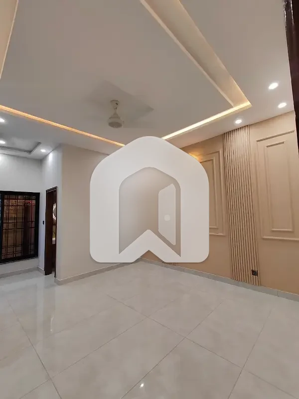 1 kanal Portion For Rent