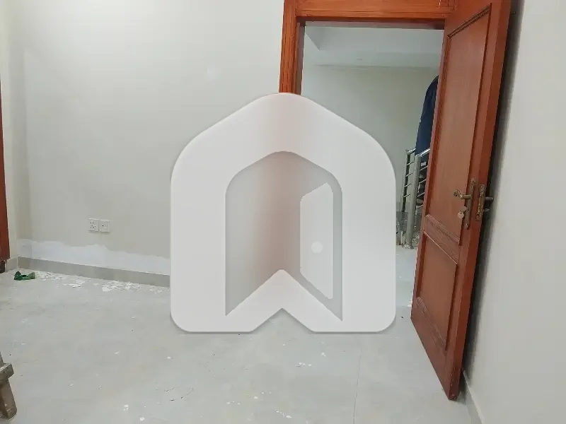 D-12 Islamabad 4 Marla Lower Portion For Rent, photo 2