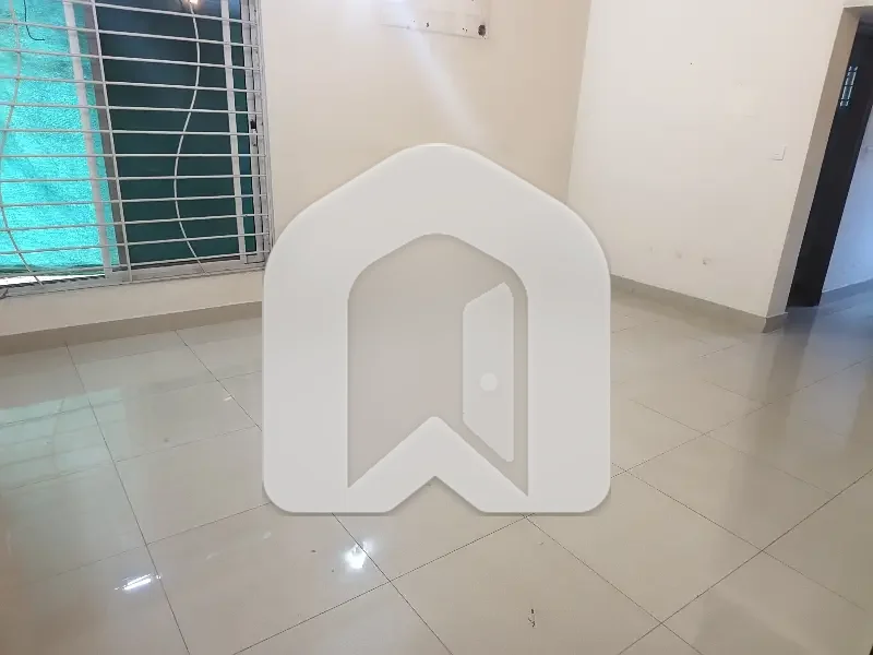 F10 Uppar Portion 4 Bedroom 4 Bath Tile Flooring, photo 2