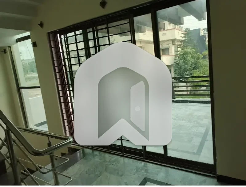 10 Marla Upper Portion Available For Rent In Multi Gardens MPCHS B-17 Multi Gardens MPCHS B-17 Is A Good Society For Residence, photo 6