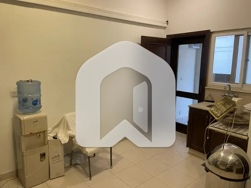 Modern Design Ideal Location Independent First Floor Furnished Separate Gate Size 500 Yards, photo 16