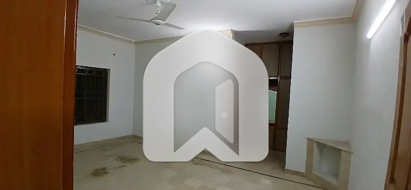 1 Kanal Upper Portion Available For Rent In Korang Town Modren House, photo 3