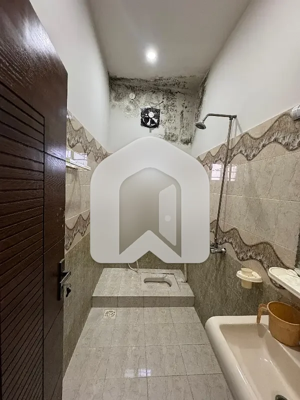 14 Marla Upper Portion Available For Rent In CBR Town Phase 1 Block C, photo 3