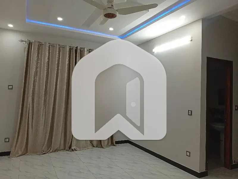 10 Marla Upper Portion Available For Rent In Pakistan Town Phase 1 Like Brand New, photo 8