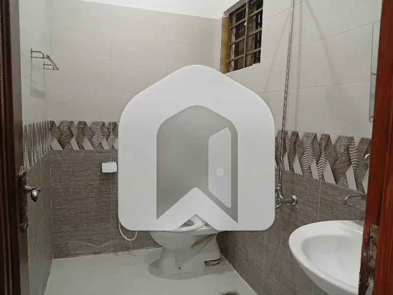10 Marla Upper Portion Available For Rent In Pakistan Town Phase 1 Like Brand New, photo 7