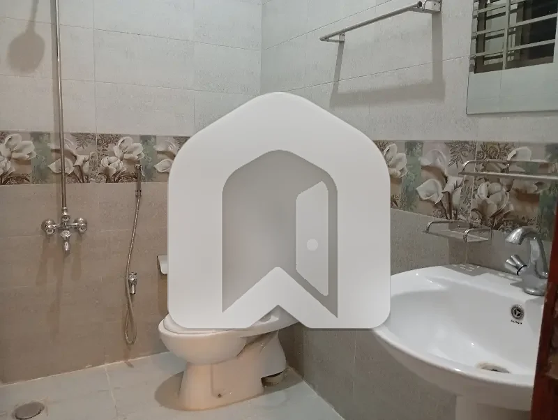 10 Marla Upper Portion Available For Rent In Pakistan Town Phase 1 Like Brand New, photo 14
