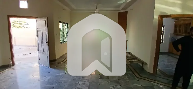 1 kanal upper portion available for rent ground Portion lock Independent portion, photo 5