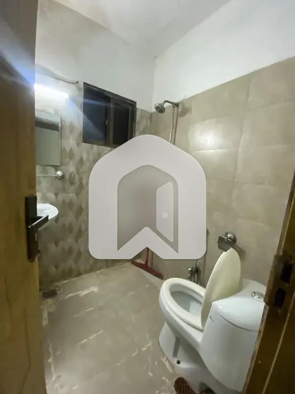 6 Marla Upper Portion For Rent 2bed With Washroom Drawing Lounge Kichen Servant Room Parking Gas Electric, photo 8