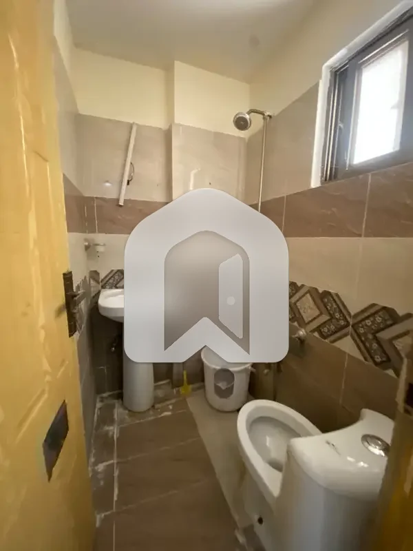 6 Marla Upper Portion For Rent 2bed With Washroom Drawing Lounge Kichen Servant Room Parking Gas Electric, photo 9