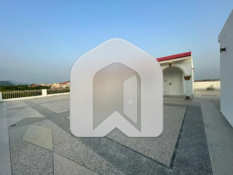 E-11 ISLAMABAD 10 Marla Upper Portion For Rent 3bed With Washroom Drawing Dining Tvl Kichen Servant Room Parking Gas Electric, photo 4