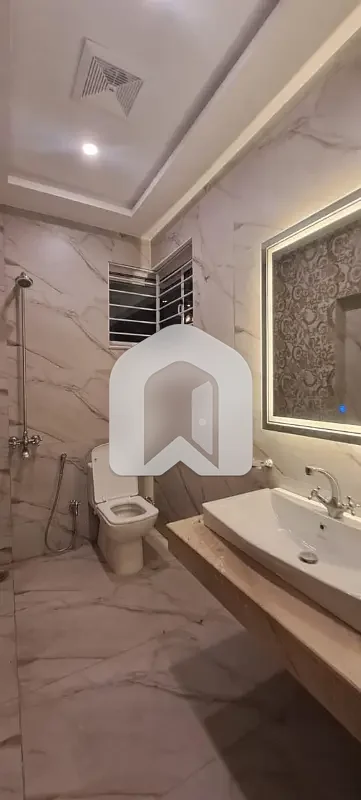 D-12 Islamabad 4080 Upper Portion For Rent 3bed With Washroom D/D Tvl Kichen Room Gas Electric Parking, photo 5