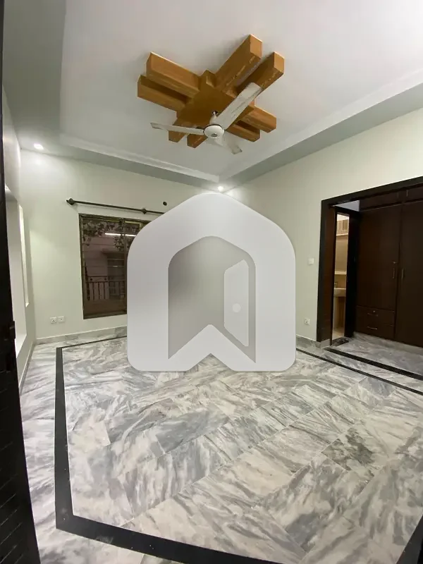 D-12 Islamabad 14 Marla Upper Portion For Rent, photo 7