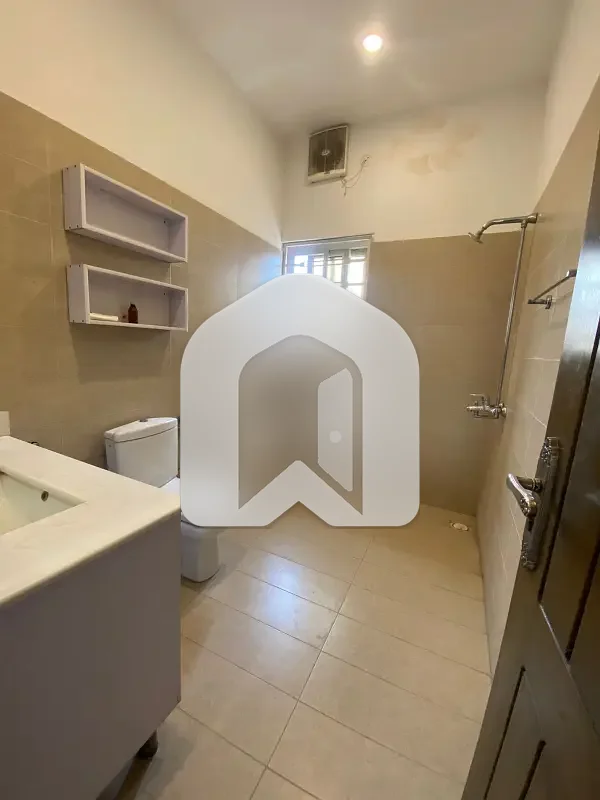 D-12 Islamabad 4080 Upper Portion For Rent 3bed With Washroom Drawing Dining Tvl Kichen No Mumty Parking Gas Electric Metr Sept, photo 11