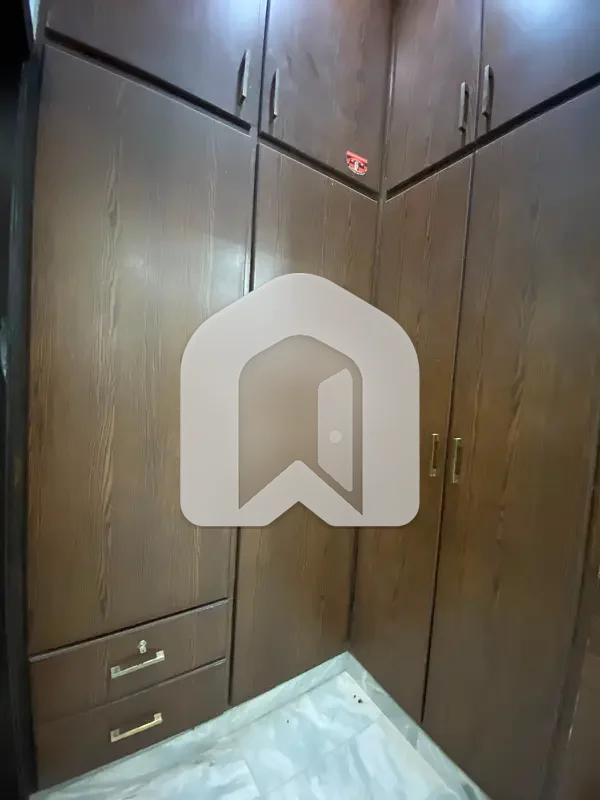 D-12 Islamabad 4080 Upper Portion For Rent 3bed With Washroom Drawing Dining Tvl Kichen No Mumty Parking Gas Electric Metr Sept, photo 4