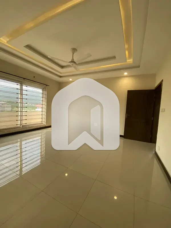 D-12 Islamabad 4080 Upper Portion For Rent 3bed With Washroom Drawing Dining Tvl Kichen No Mumty Parking Gas Electric Metr Sept, photo 8