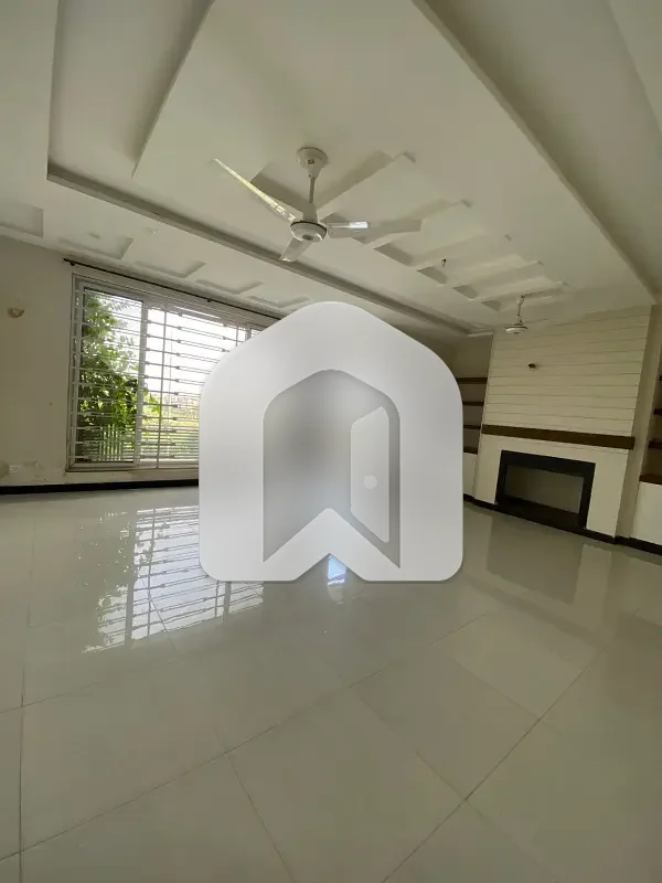 D-12 Islamabad 4080 Upper Portion For Rent 3bed With Washroom Drawing Dining Tvl Kichen No Mumty Parking Gas Electric Metr Sept, photo 20