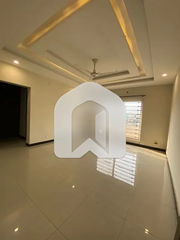 D-12 Islamabad 4080 Upper Portion For Rent 3bed With Washroom Drawing Dining Tvl Kichen No Mumty Parking Gas Electric Metr Sept, photo 10