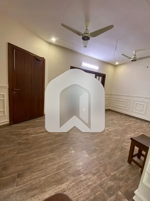 D-12 Islamabad 10 Marla Brand New Luxury Upper Portion For Rent 3bed With Washroom Drawing Dining Tvl Kichen No Servant Parking, photo 22