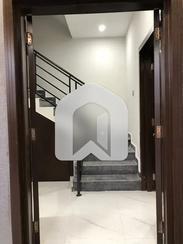 D-12 Islamabad 10 Marla Brand New Luxury Upper Portion For Rent 3bed With Washroom Drawing Dining Tvl Kichen No Servant Parking, photo 12