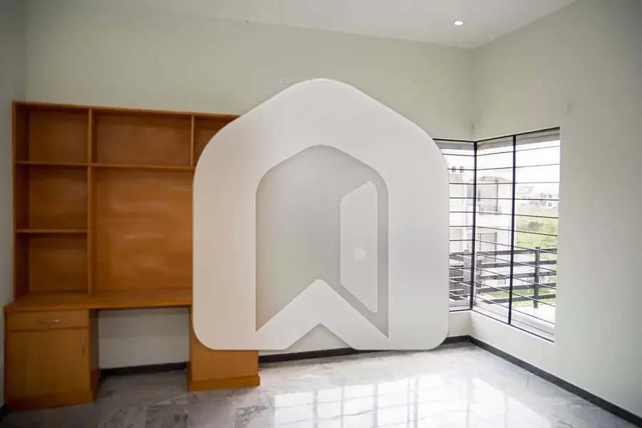 8 Marla Brand New Upper Portion Available For Rent G-13/3, photo 6