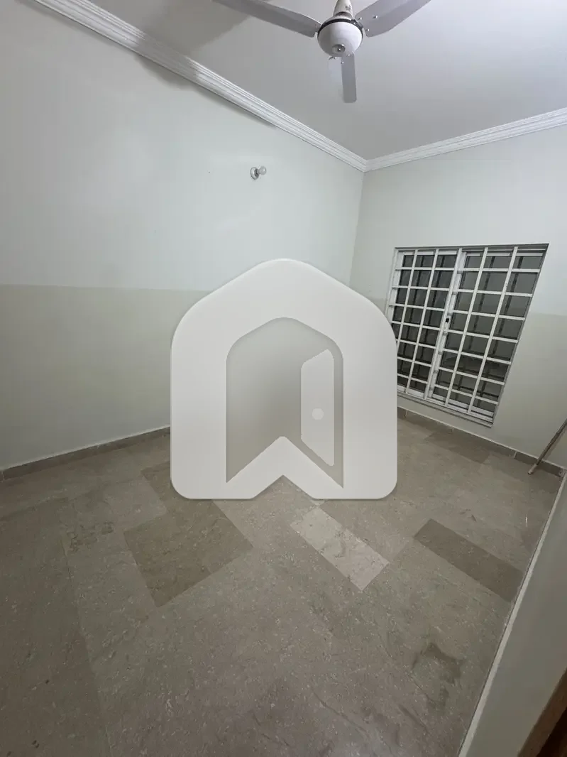 1 Kanal Beautiful House Upper Portion Is Available For Rent In Soan Garden Islamabad, photo 10