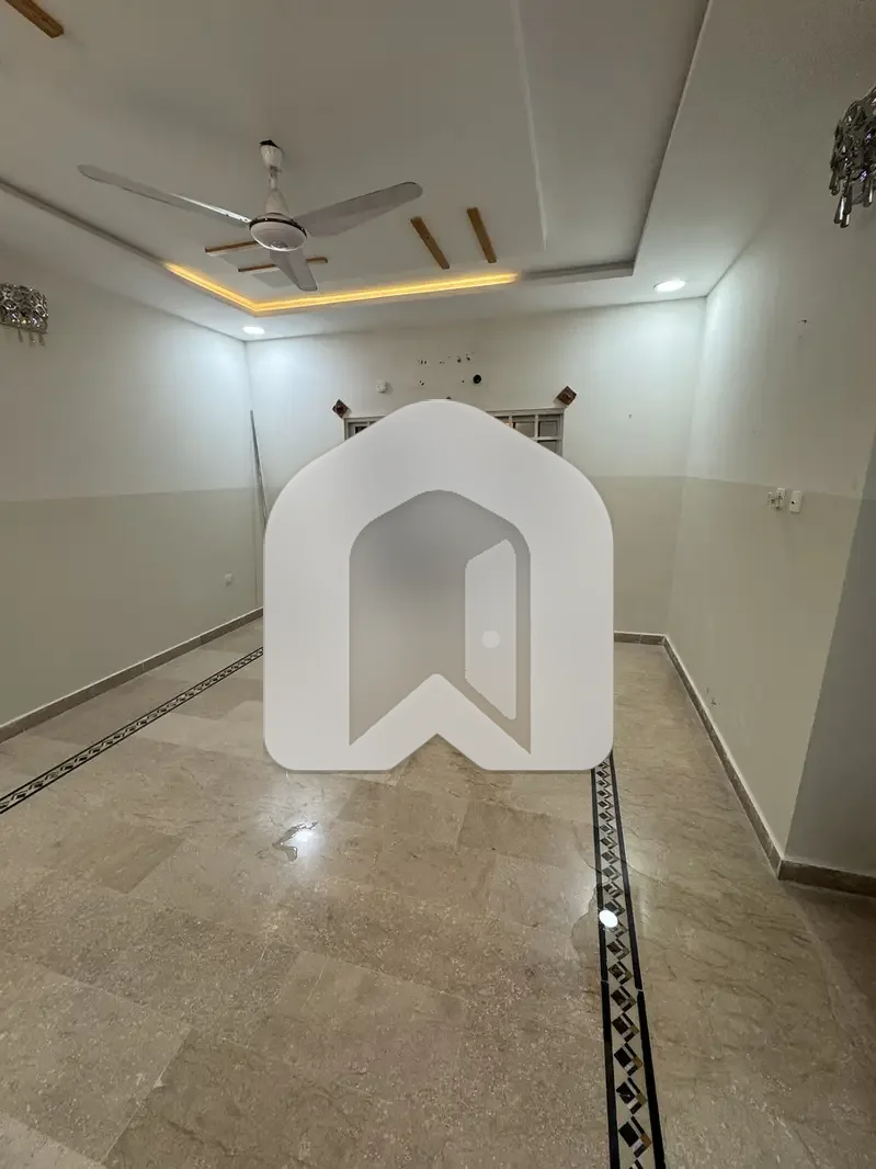 1 Kanal Beautiful House Upper Portion Is Available For Rent In Soan Garden Islamabad, photo 7