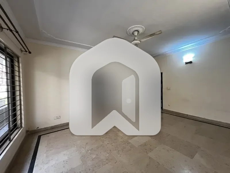 1 Kanal Upper Portion Available For Rent In G-14/4 Islamabad, photo 7