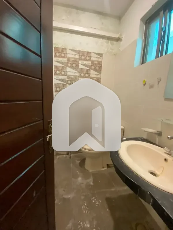 5Marla Upper Portion For Rent 2 Bed With Washroom Drawing Lounge Kichen Servant Room Gas Electric, photo 4