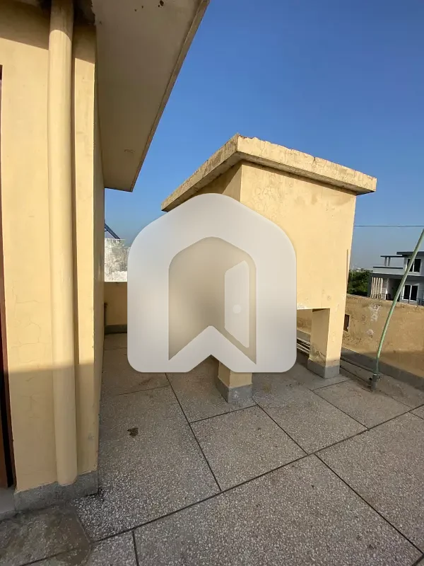 4Marla Upper Portion For Rent 2bed With Washroom Dining Open Mumty, photo 12