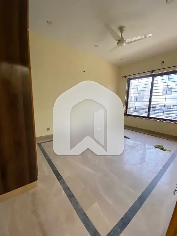 4Marla Upper Portion For Rent 2bed With Washroom Dining Open Mumty, photo 4