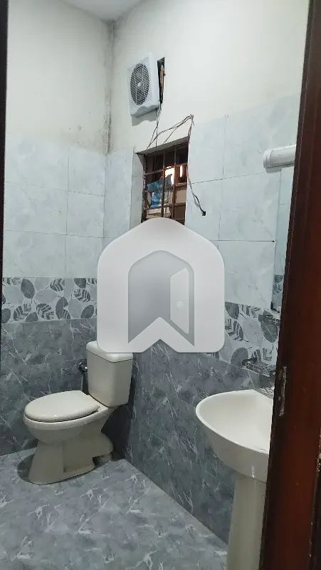MPCHS MULTI GARDEN B17 ISLAMABAD 8 Marla Upper Portion, photo 6