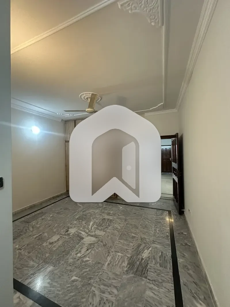 Ist Floor 3 Rooms 3 Bath Neat Clean, photo 12