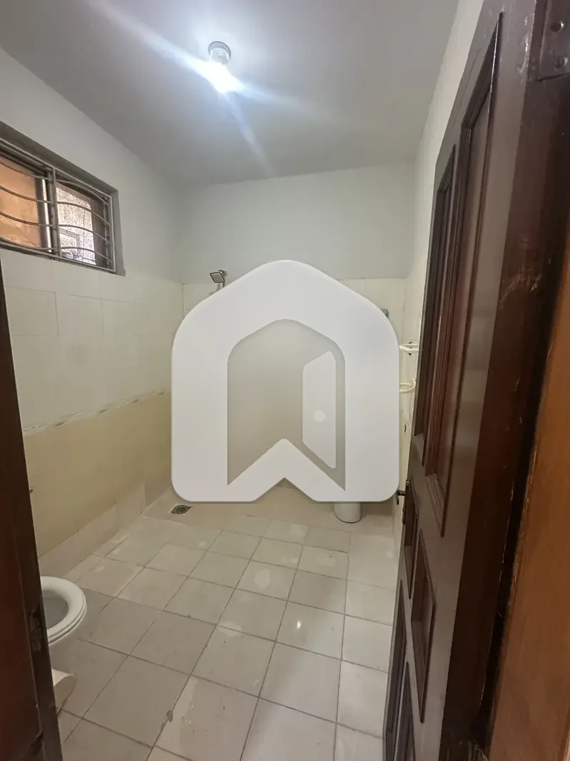 Ist Floor 3 Rooms 3 Bath Neat Clean, photo 10